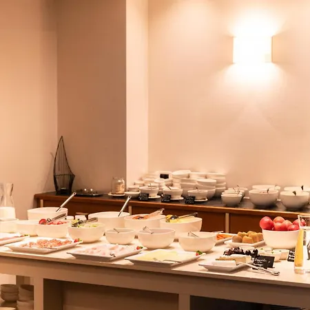 Hotel Laurus 3*